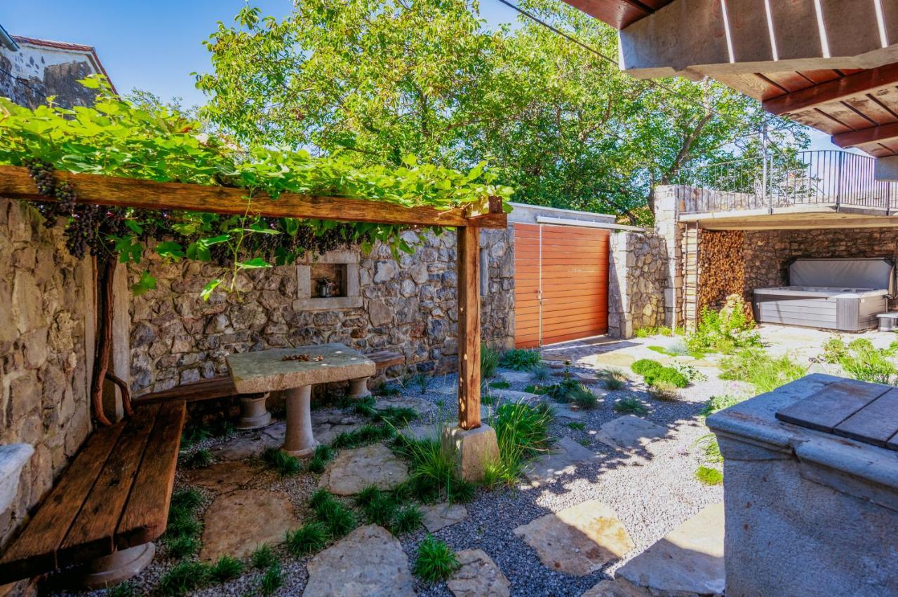Karst House Zan Pliskovica With Private Pool Villa Dutovlje ภายนอก รูปภาพ